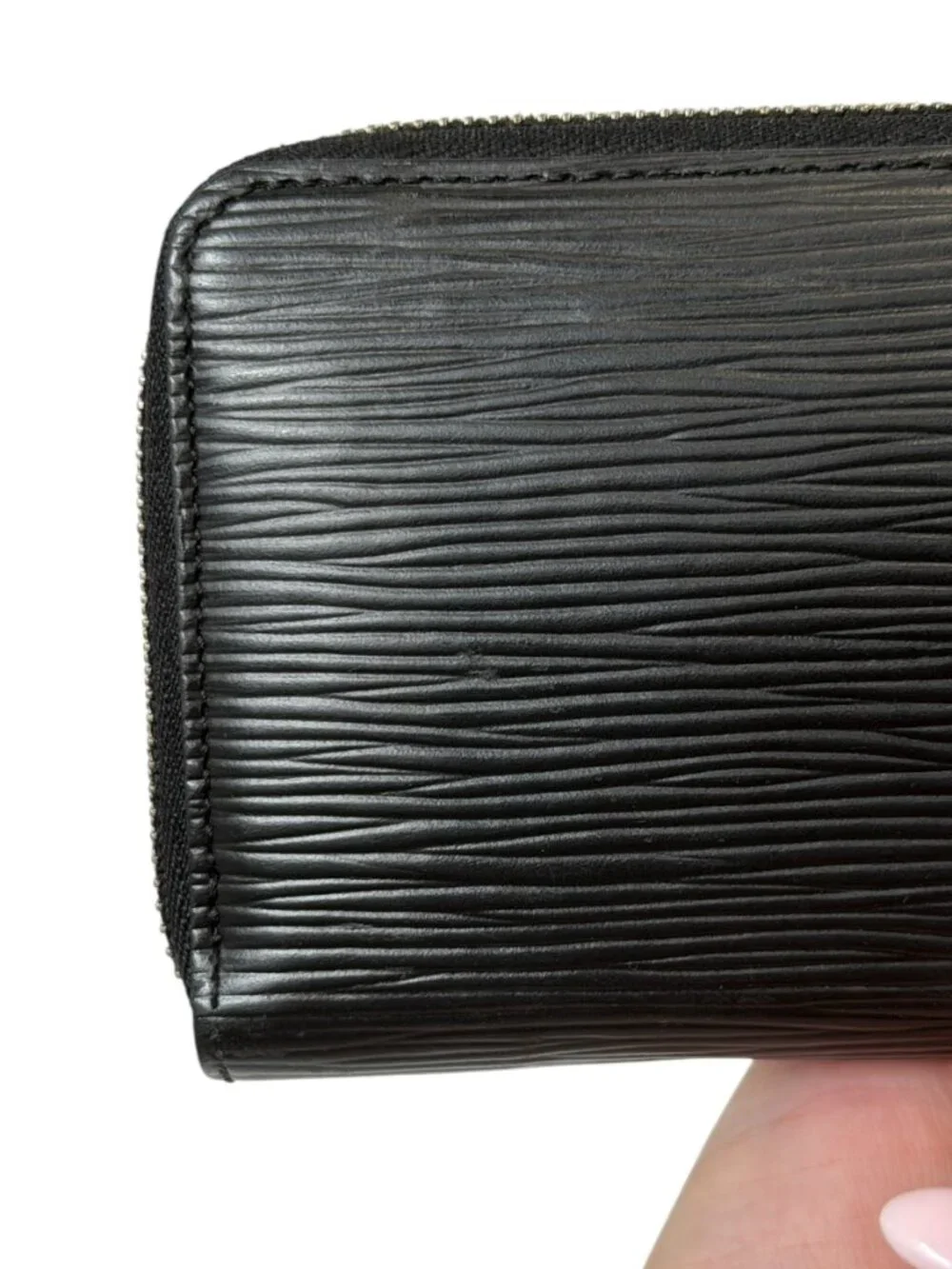 Louis Vuitton 2015 France Black Epi Leather Zippy Wallet